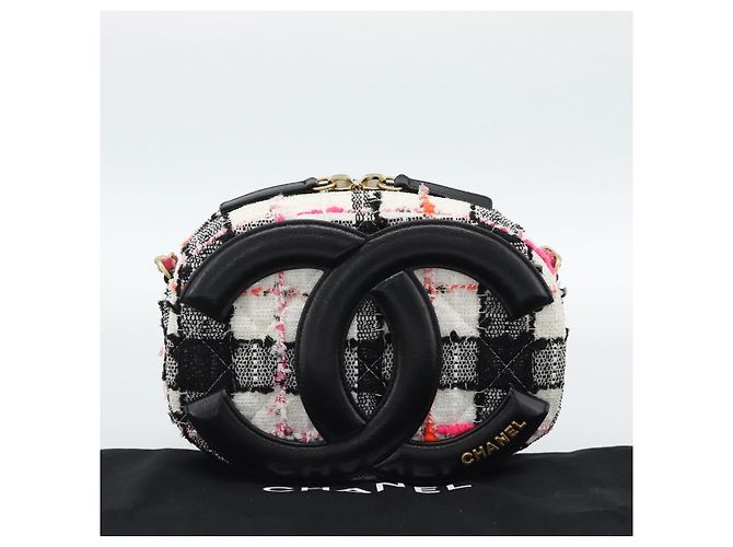 CHANEL Matelasse Chain Shoulder Bag tweed White Gold CC Auth 187493SM Bianco D'oro - vista 24