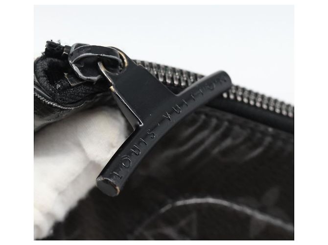 LOUIS VUITTON Monogram Eclipse Glaze Pochette Cosmos Black M63373 Auth ka4815 Nero - vista 9