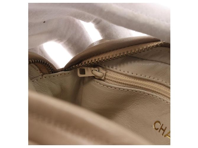 CHANEL Pouch Matelasse in pelle di agnello Beige Oro CC Auth 187733A D'oro - vista 17