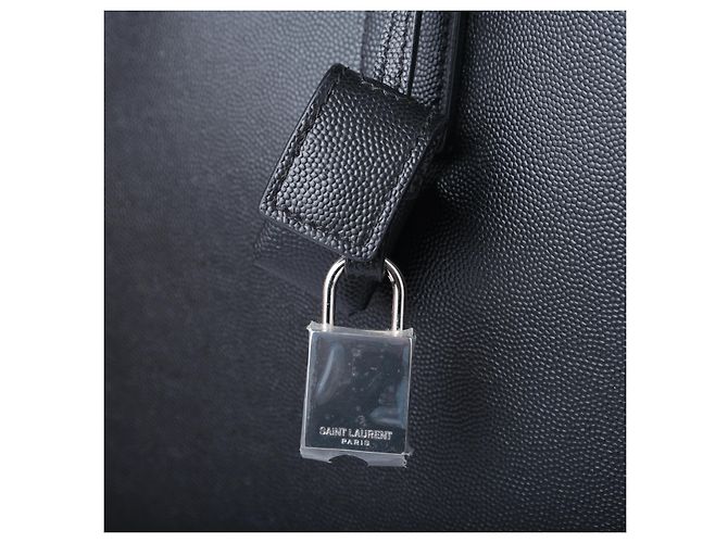 Valigetta in pelle di vitello martellata nera Museum Saint Laurent Nero - vista 6