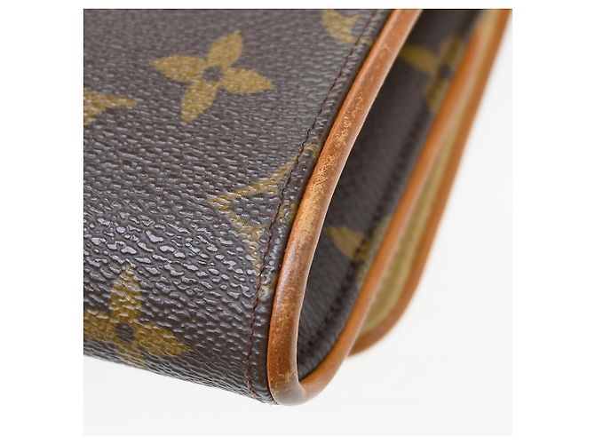 Louis Vuitton Twin Monogram Canvas GM Marrone - vista 7