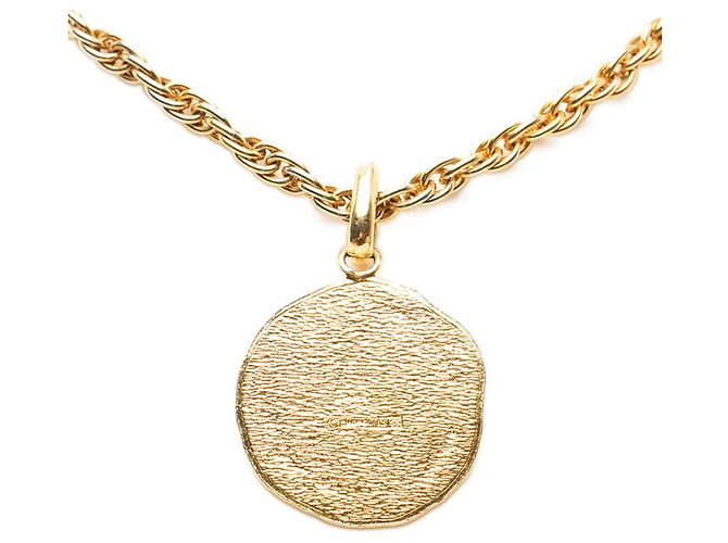 Chanel Goldplattierter Coco Mark Pferde-Medaillon-Halskette Golden - Ansicht 2