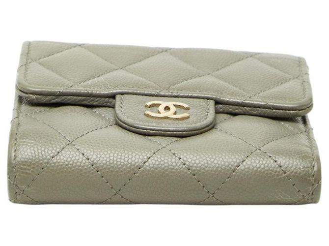 Timeless Chanel Coco Mark Tri-fold Wallet aus grauem Caviar-Leder Braun - Ansicht 3