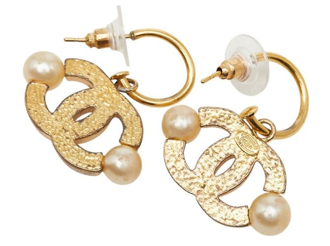 Orecchini a cerchio Chanel placcati oro con perla finta D'oro - vista 3