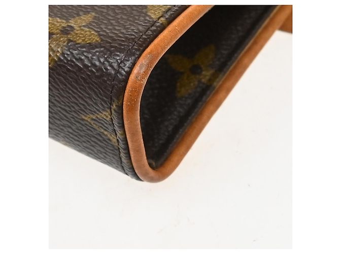 Louis Vuitton Florentine Waist Monogram Canvas medium Marrone - vista 7
