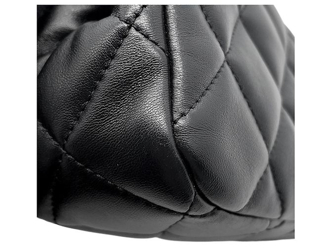 Borsa a tracolla Chanel in pelle di agnello nera Nero - vista 7