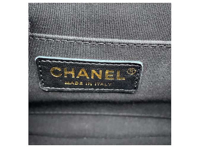 Borsa a tracolla Chanel in agnello nero - vista 14