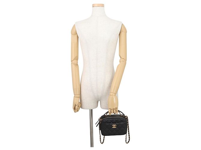 Borsa a tracolla Chanel in pelle di vitello martellata nera Nero - vista 4