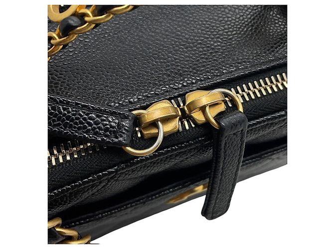 Borsa a tracolla Chanel in pelle di vitello martellata nera Nero - vista 7
