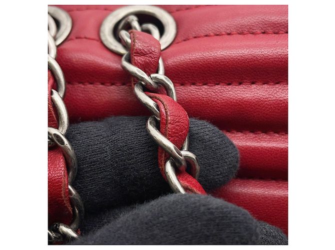 Borsa a tracolla Chanel in agnello rosso - vista 13