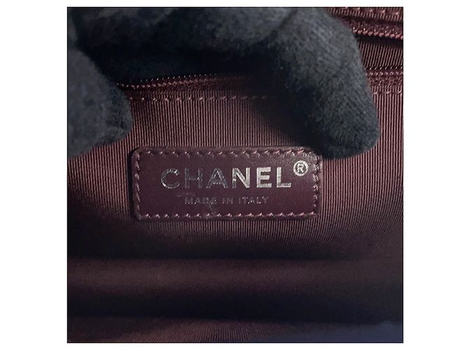 Borsa a tracolla con catena Chanel in pelle blu navy - vista 17