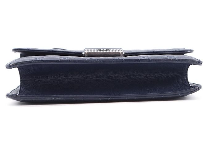 Borsa a tracolla con catena Chanel in pelle blu navy - vista 3