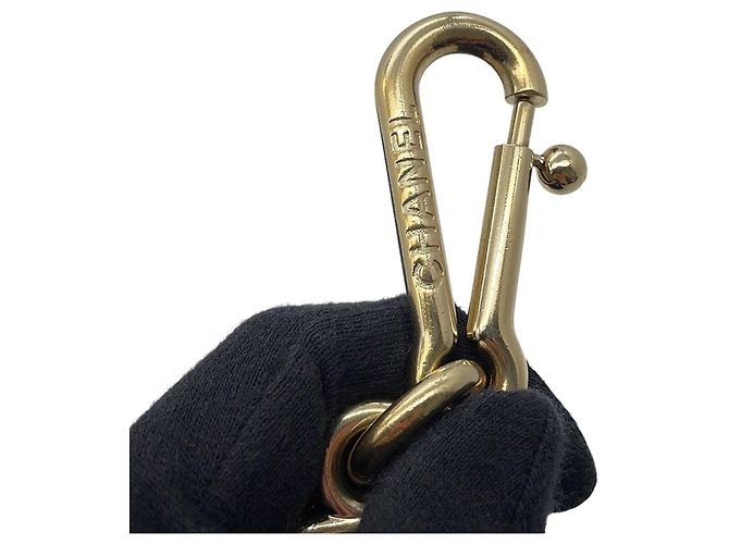 Chanel Schultertasche aus schwarzem Leder - Ansicht 14