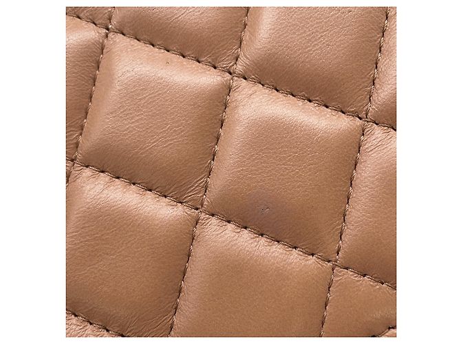 Pochette per telefono con catena Chanel Matelassé Coco Mark in agnello AP3047 Beige - vista 8