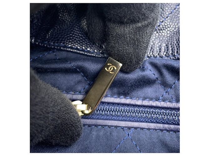 Zaino Chanel in pelle di vitello martellata blu navy - vista 10