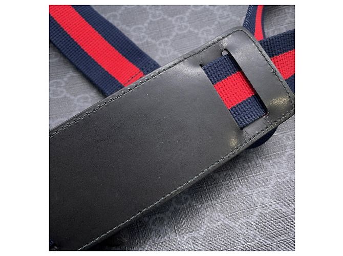 Bolso bandolera Gucci GG Supreme Courier Negro Roja Azul - vista 13