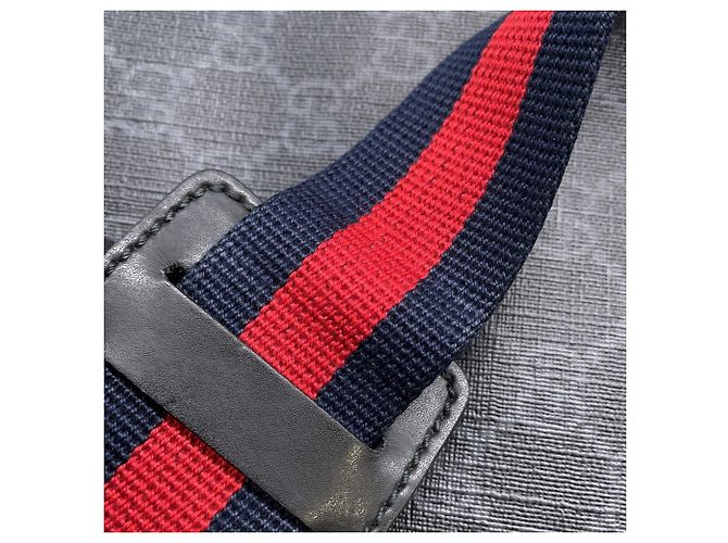 Bolso bandolera Gucci GG Supreme Courier Negro Roja Azul - vista 14
