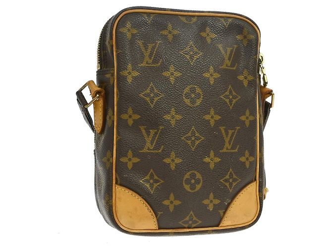 Borsa Louis Vuitton Amazone in tela Monogram PM Marrone - vista 2