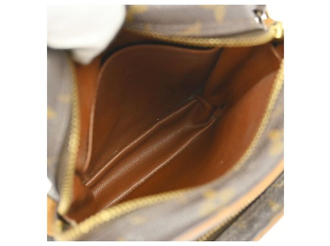 Borsa Louis Vuitton Amazone in tela Monogram PM Marrone - vista 3