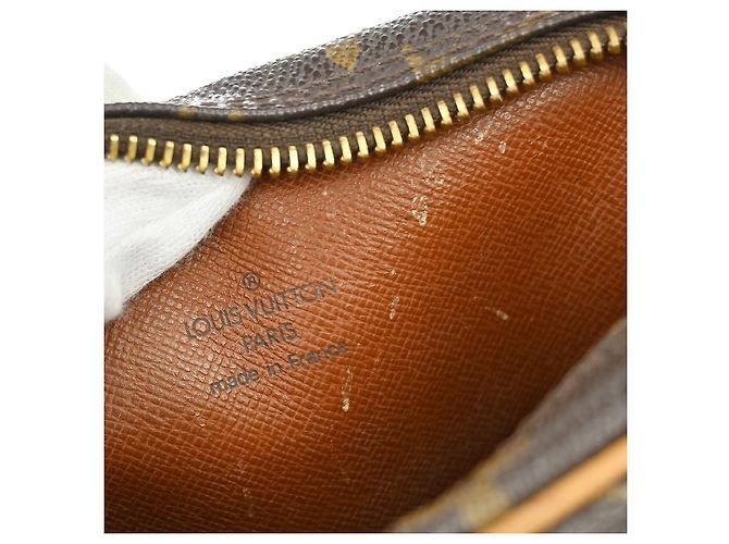 Borsa Louis Vuitton Amazone in tela Monogram PM Marrone - vista 4