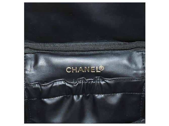 Chanel Vintage Timeless Beauty Case Patent Small Nero - vista 6