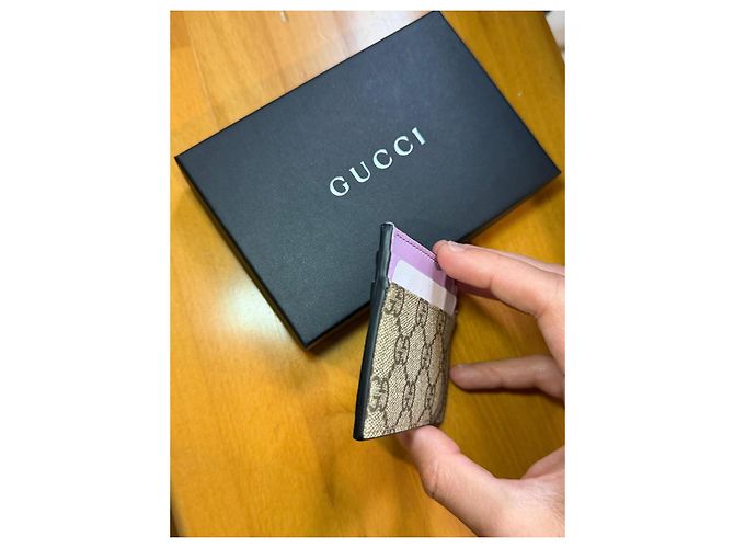Tarjetero Gucci GG Supreme con piel lila - vista 5