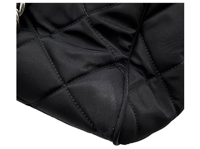 Borsa a Spalla con Catena Prada in Nylon Nero - vista 6