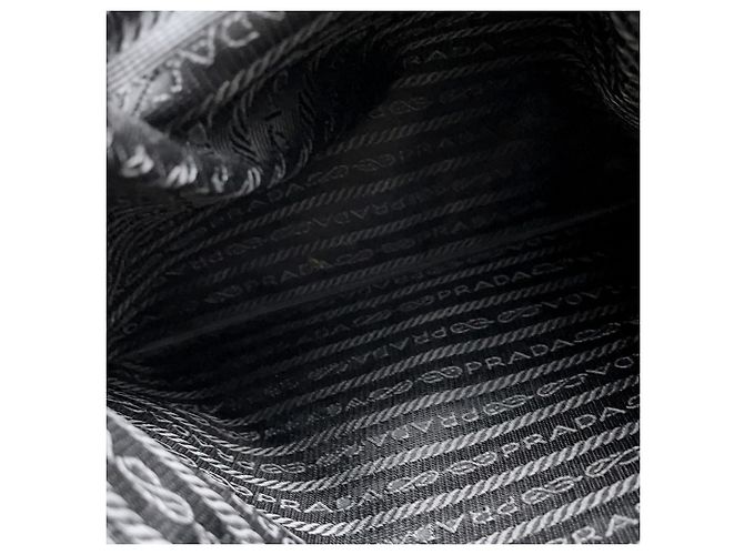 Bolso Tote de Nylon con Triángulo Prada Negro - vista 8