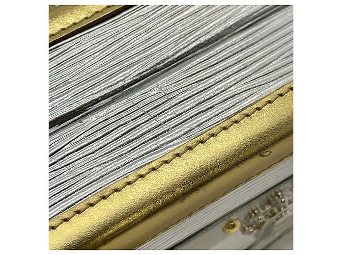 Borsa a Spalla Louis Vuitton Petite Malle Epi Metallic Argento D'oro - vista 8