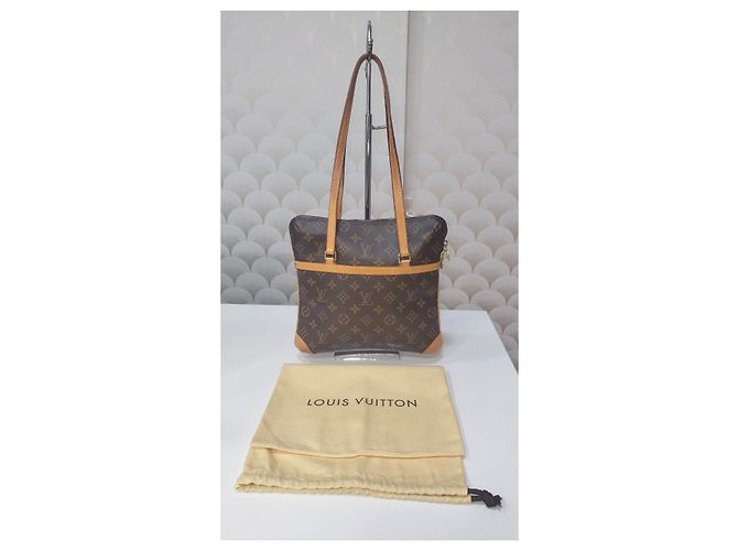 Sac cabas Louis Vuitton Monogram Canvas Coussin Marron Monogramme - vue 2