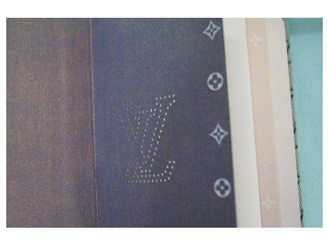 Louis Vuitton Libreta Monogram Gris Castaño - vista 7