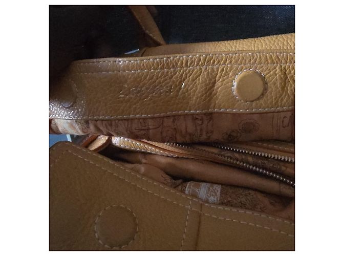 Lancel Handtasche aus gelbem Leder - Ansicht 12