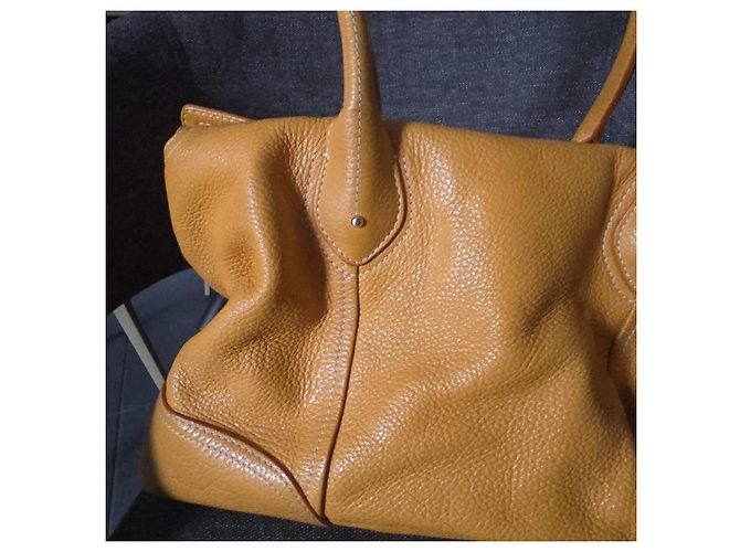 Lancel Handtasche aus gelbem Leder - Ansicht 5