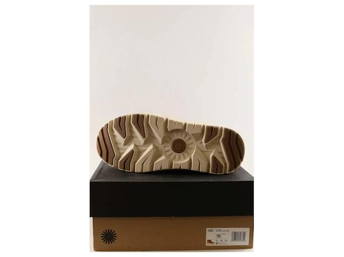 Ugg Camel boots - view 6