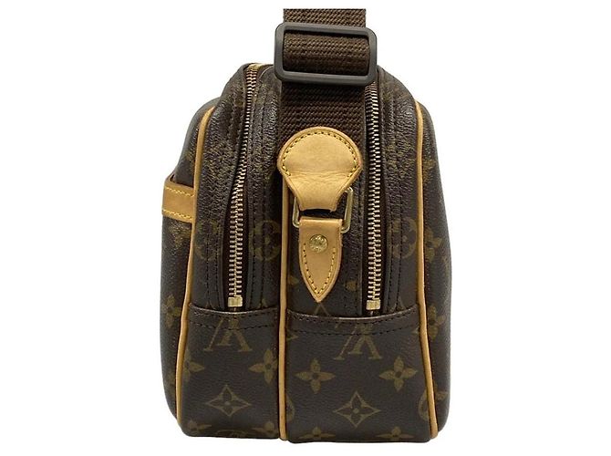 Louis Vuitton Reporter PM Castaño Dorado - vista 4
