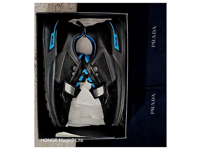 Sneakers Prada Nero-Voyage Nero e Blu - vista 2
