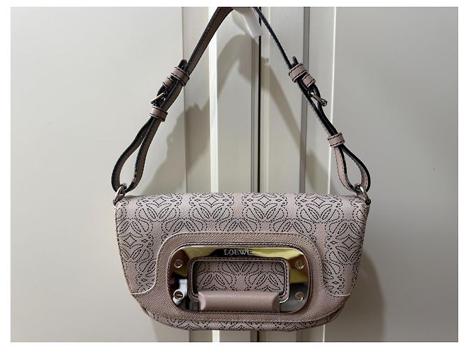 Loewe Borsa a tracolla Anagram Coated Canvas Kite Baguette Rosa Beige Grigio - vista 2
