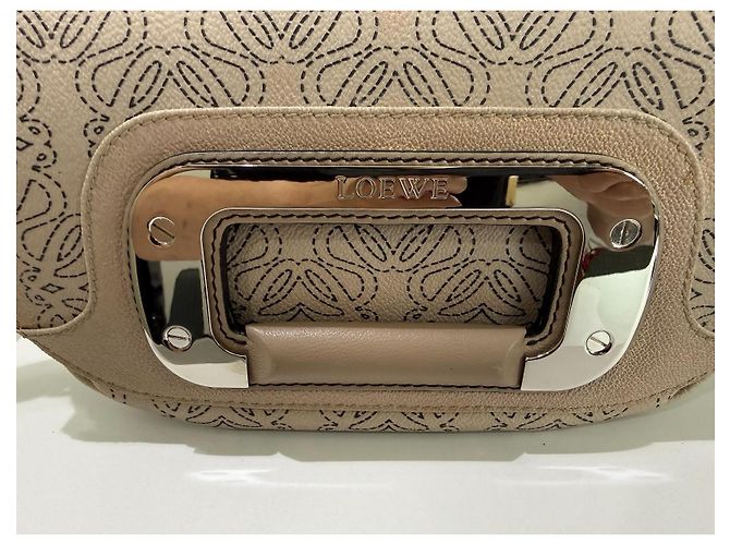 Loewe Borsa a tracolla Anagram Coated Canvas Kite Baguette Rosa Beige Grigio - vista 5