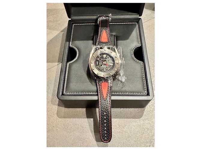 Tonino Lamborghini Cuscinetto Relógio Automático Preto Vermelho Hardware prateado - vista 3