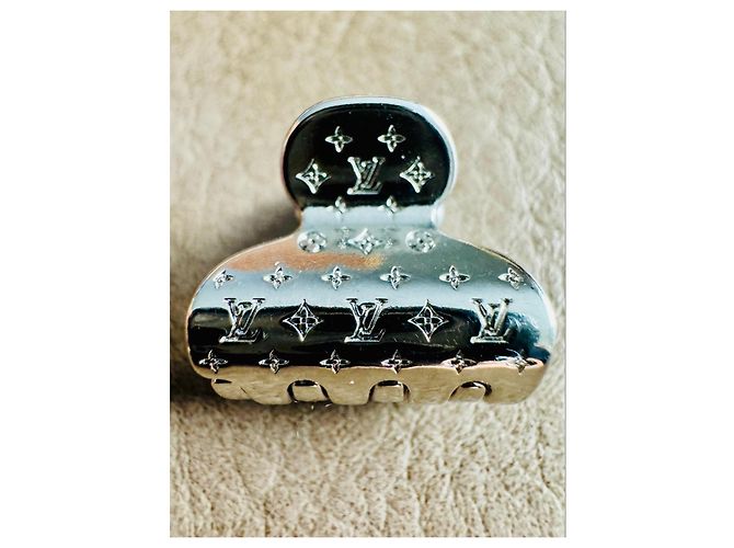 Set di mollettoni Monogram Louis Vuitton D'oro Silver hardware Gold hardware - vista 7