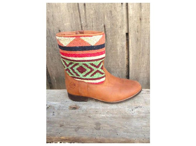 Autre Marque Stivaletti Kiboots in pelle e kilim Marrone Multicolore - vista 9