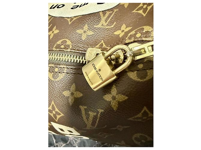 Louis Vuitton Keepall Bandoulière 55 Mike Tyson vs Mickey Monogram Marrone Multicolore - vista 13
