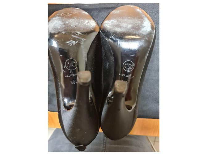 Chanel Stivaletti in raso nero con fiocco - vista 7