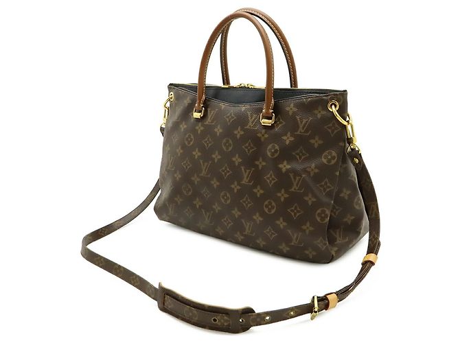 Bolso Louis Vuitton Monogram Pallas Negro - vista 3