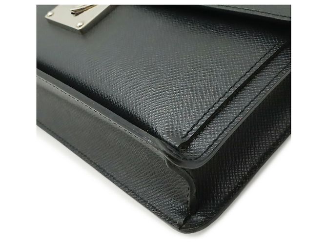 Clutch Louis Vuitton Taiga Belaia Nero Grigio - vista 4