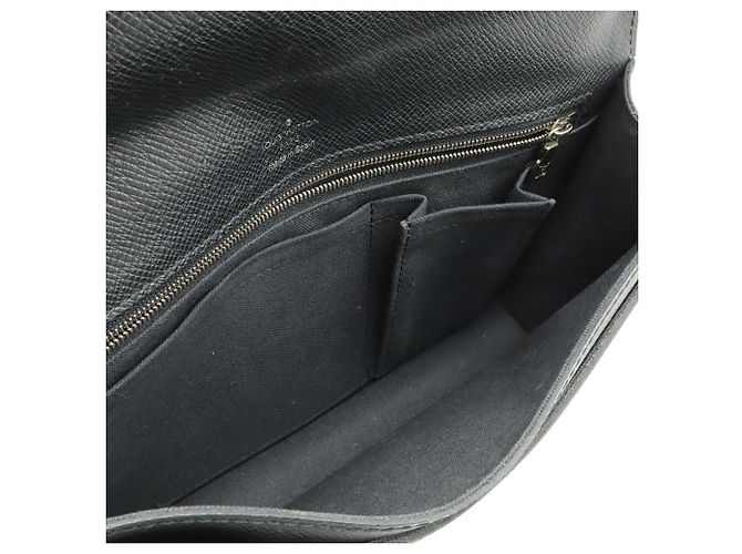 Clutch Louis Vuitton Taiga Belaia Nero Grigio - vista 8