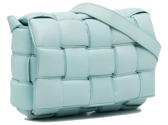 Bottega Veneta Sac bandoulière Cassette en nappa bleu Intrecciato rembourré Bleu clair - vue 2
