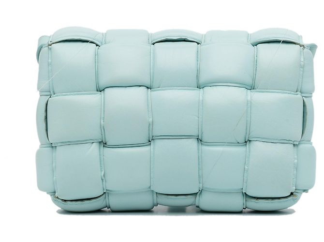 Bottega Veneta Sac bandoulière Cassette en nappa bleu Intrecciato rembourré Bleu clair - vue 3