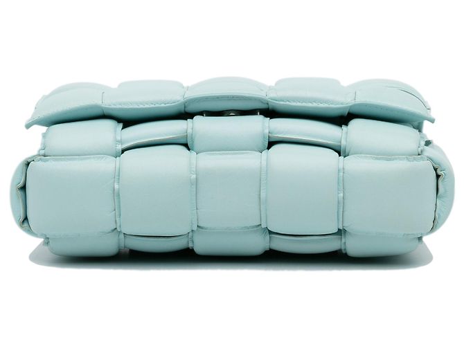 Bottega Veneta Sac bandoulière Cassette en nappa bleu Intrecciato rembourré Bleu clair - vue 5
