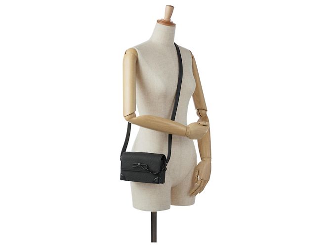 Portafoglio Steamer Wearable in pelle Taurillon Monogram nera Louis Vuitton Nero - vista 9